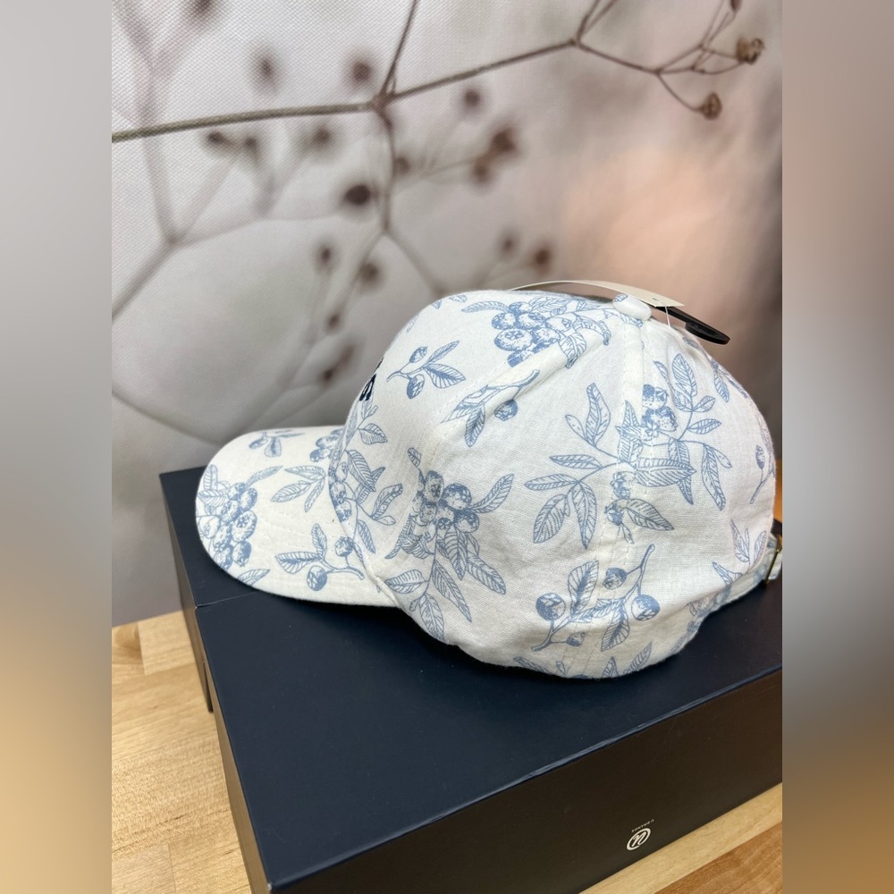 Floral print and embroidered PARIS cap, NEW. fresh and unique French style - Picture 5 of 9